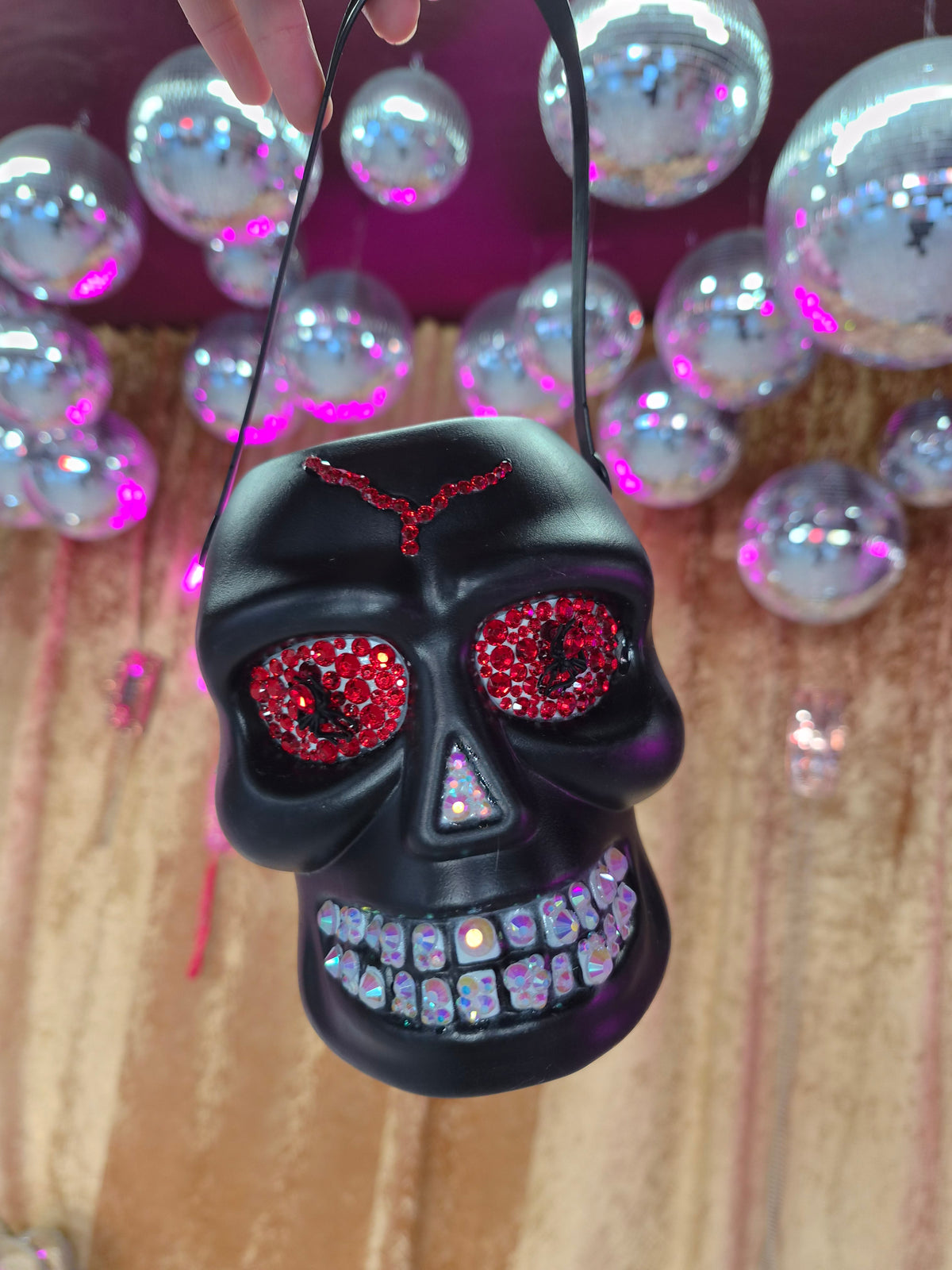 HALLOWEEN BEDAZZLE SESSION - Saturday 31st October.